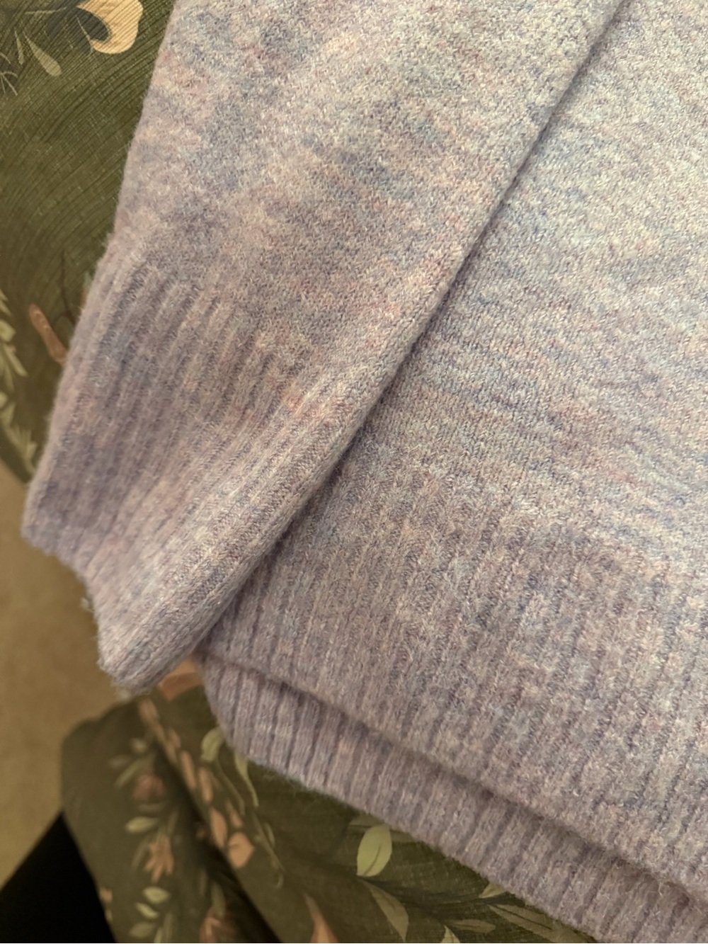 Old Navy Lavender Crewneck Sweater - Picture 6 of 7
